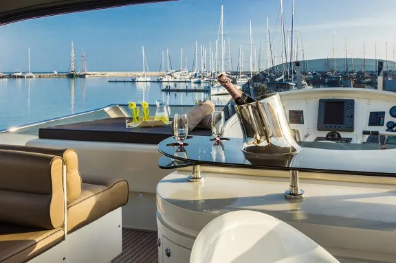 Flybridge