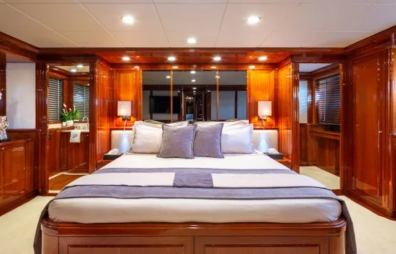 Double Cabin