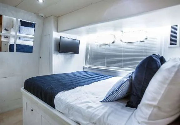 Double Cabin