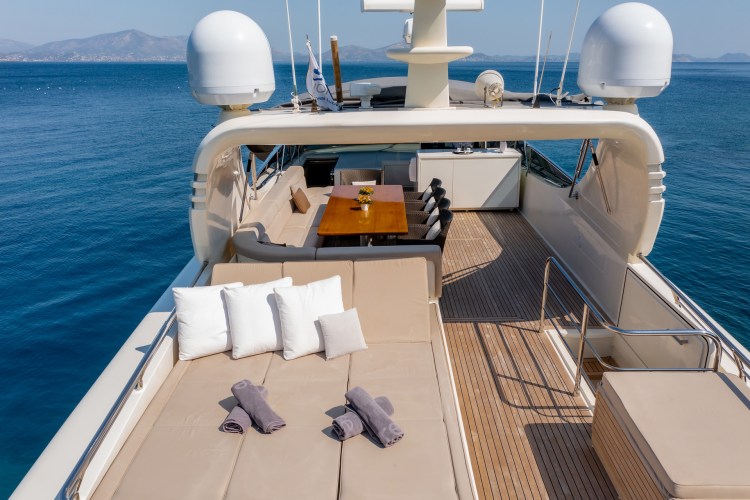 Sun deck
