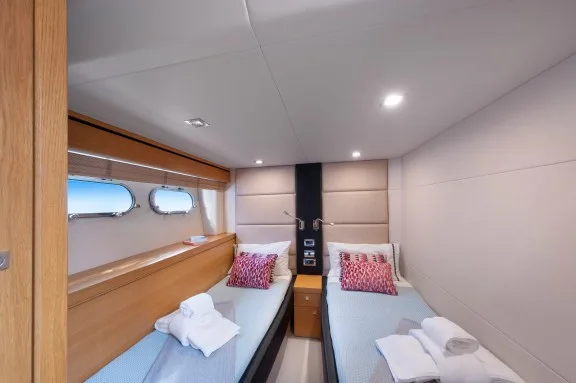 Twin Cabin