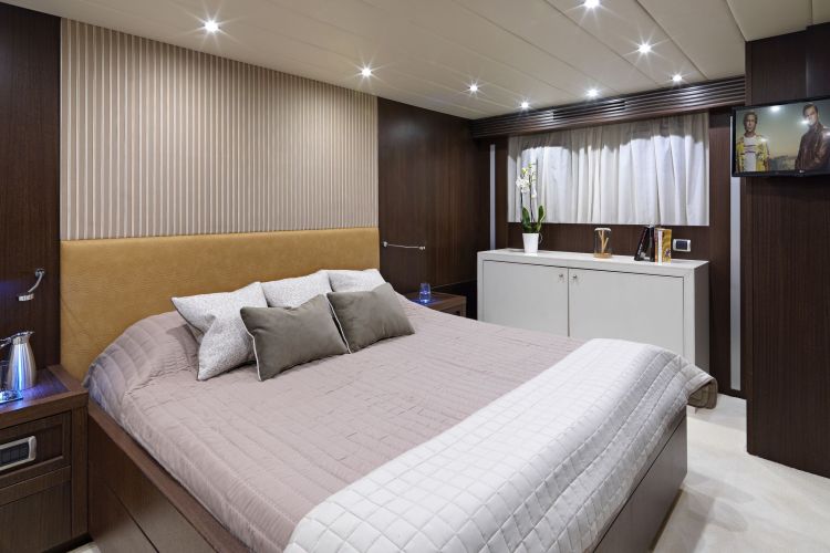 Double Cabin