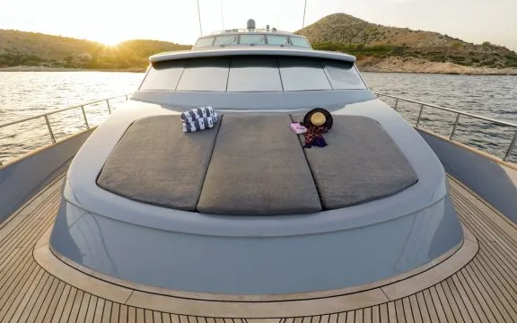 Bow Sunbathing Area