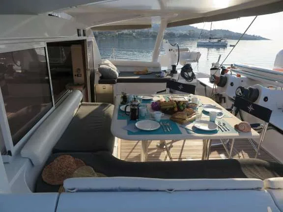 Alfresco Dining