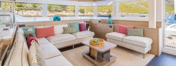 Main Salon Lounge