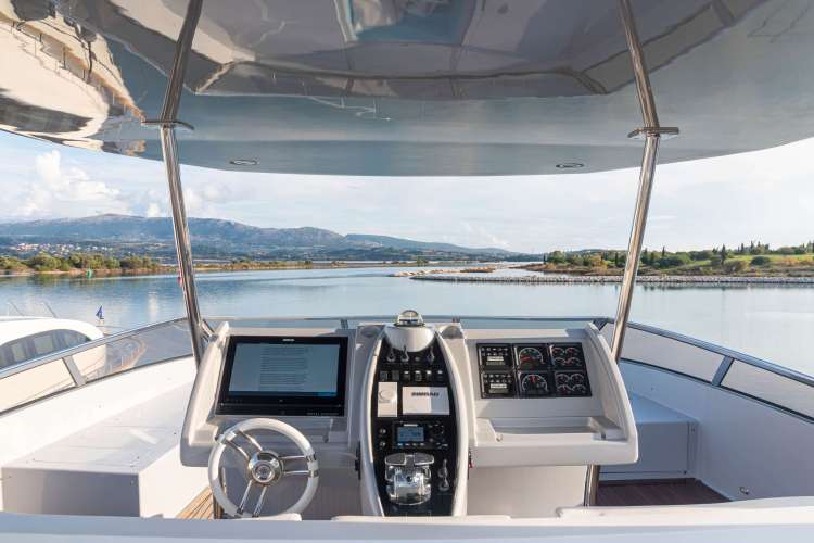 Deck Helm Controls