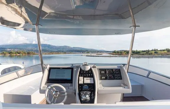 Deck Helm Controls