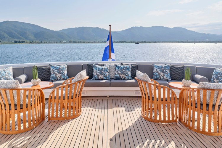 Aft Deck Seating