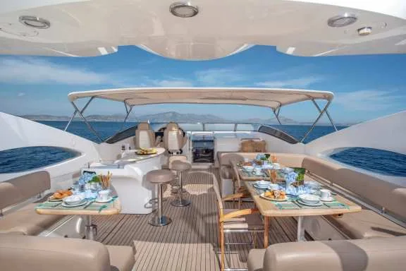 sun deck