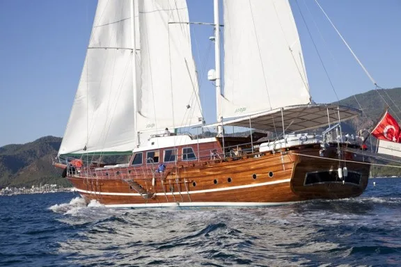 Yacht S DOGU