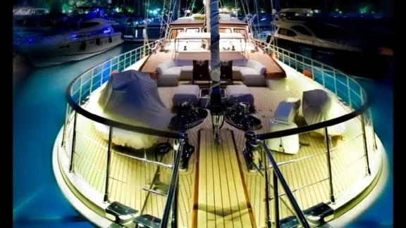 Yacht S DOGU