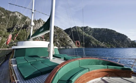 Gulet S DOGU - Foredeck Sunbeds