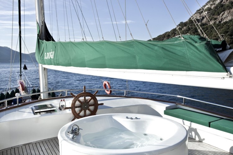 Gulet S DOGU - Sundeck Spa Pool
