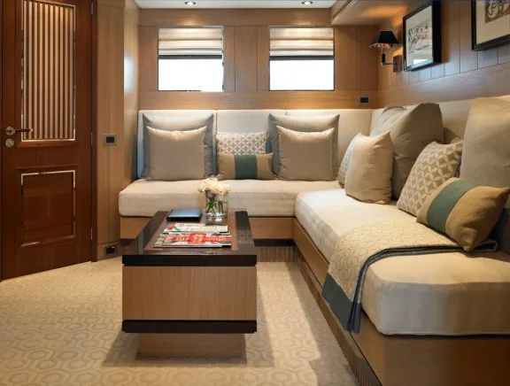 KATHLEEN ANNE - Convertible Cabin