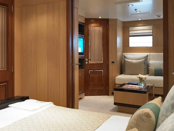KATHLEEN ANNE - VIP - Convertible Cabin