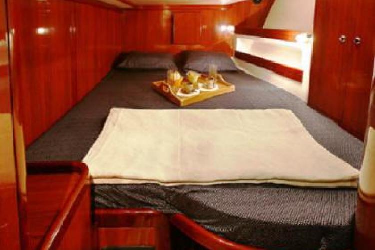 MYTHOS II Stern Cabin