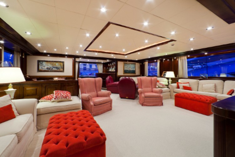 Yacht SOPHIE BLUE -  Main Salon looking forward