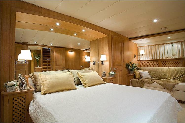 Image of ALTHEA yacht