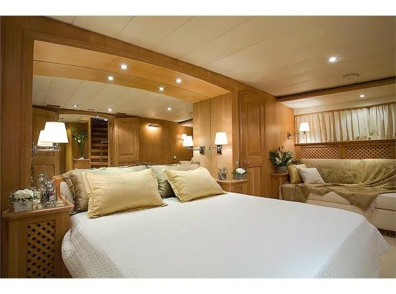 Image of ALTHEA yacht #12
