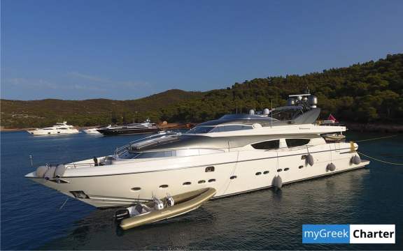 albator2_greece_luxury_motor_yacht0003