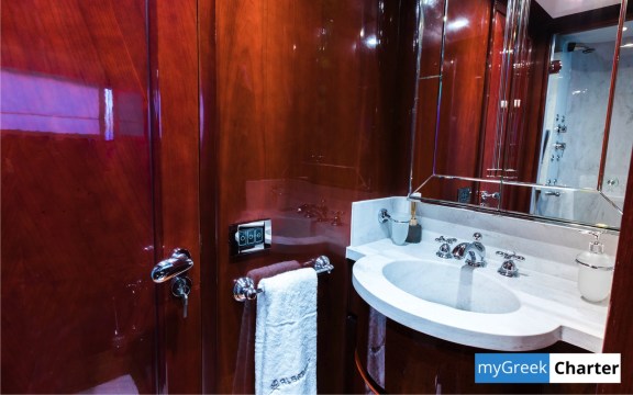 albator2_greece_luxury_motor_yacht0008