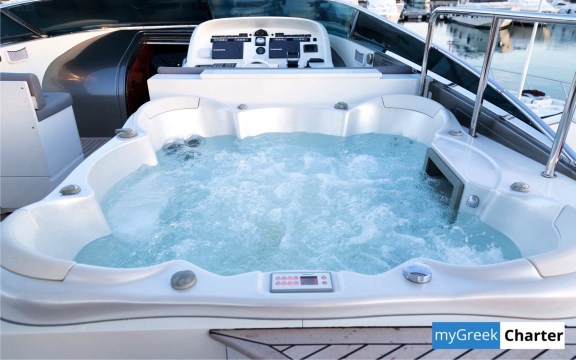 albator2_greece_luxury_motor_yacht0014