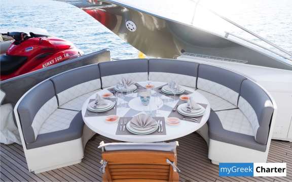 albator2_greece_luxury_motor_yacht0020