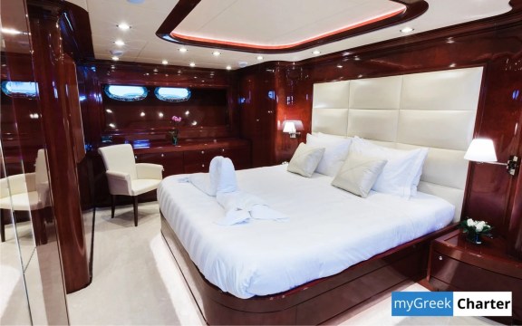 albator2_greece_luxury_motor_yacht0028