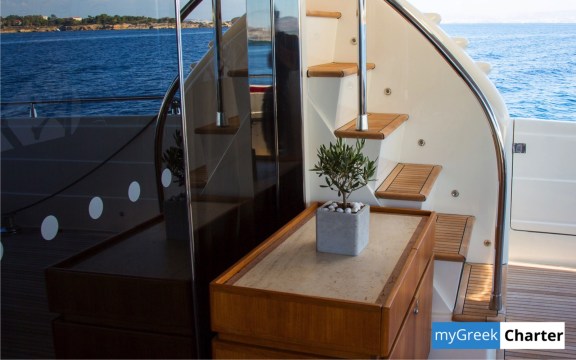 albator_greece_luxury_motor_yacht0009