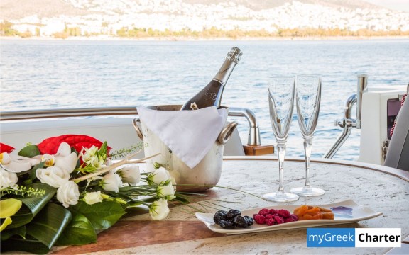 albator_greece_luxury_motor_yacht0010