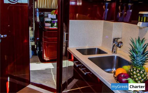 albator_greece_luxury_motor_yacht0013