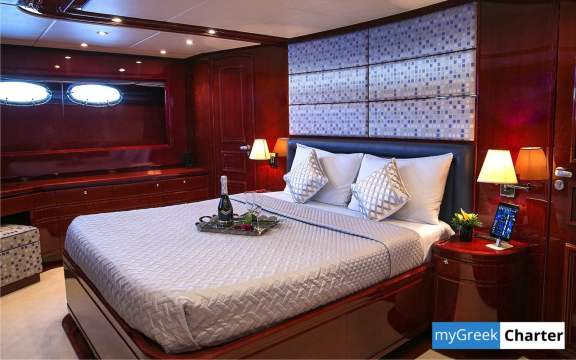 albator_greece_luxury_motor_yacht0033