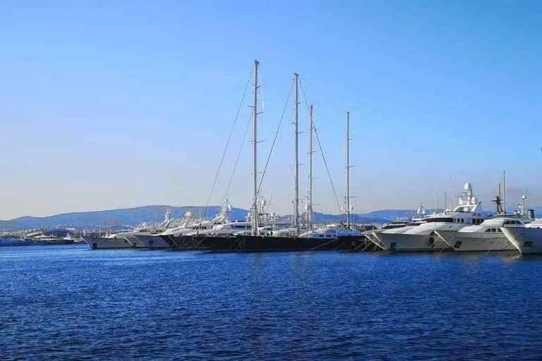 Flisvos Marina
