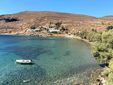 PARALIA MEGALO LIVADI.