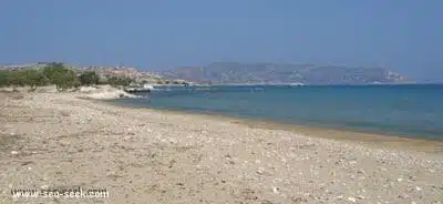 Pirgonisi beach - sea-seek.com.