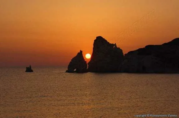 Sunset view from Kimolos.