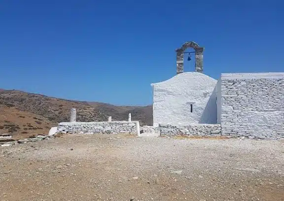 Ormos Kolona.