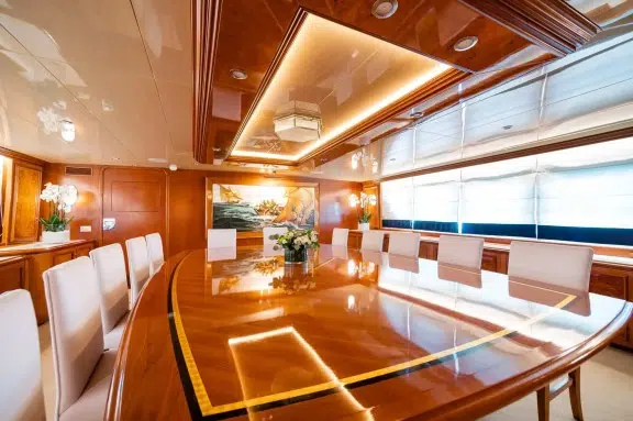 Motor Yacht WIND OF FORTUNE