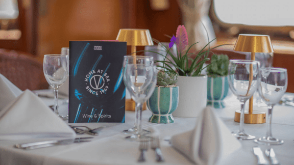 Motor Yacht Callisto