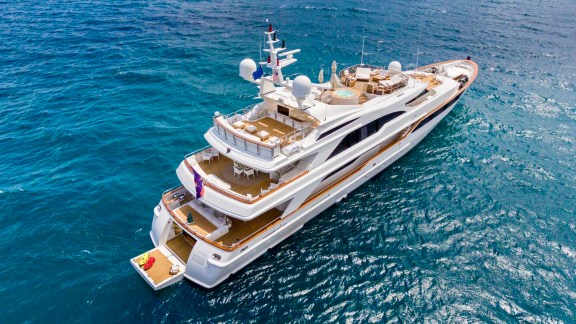 Luxury motor yacht greece, Barents