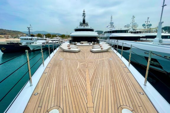 Superyacht ARTISAN at MEDYS Yacht Show 2025