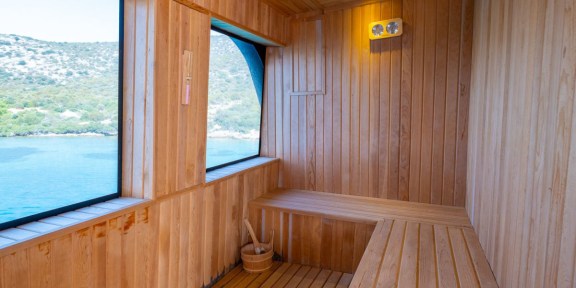 ADAMARIS For Charter 42M Ürkmezler Yachts (15)