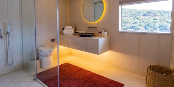 ADAMARIS For Charter 42M Ürkmezler Yachts (24)