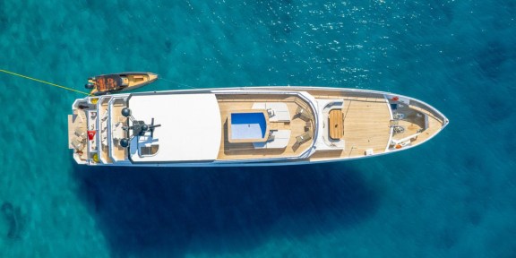 ADAMARIS For Charter 42M Ürkmezler Yachts (25)