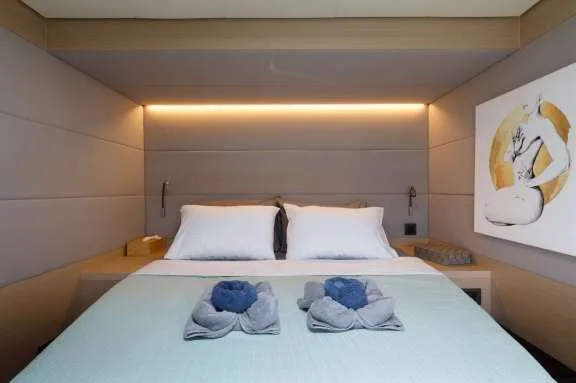 Guest cabin