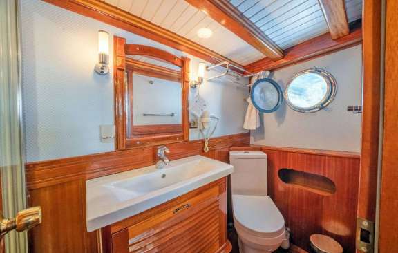 Image of GRAND ADMIRAL yacht #9