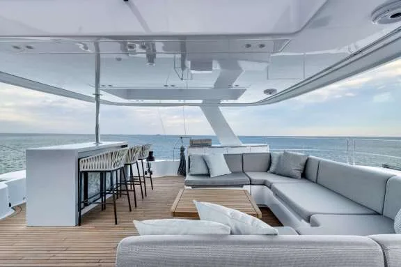 Flybridge