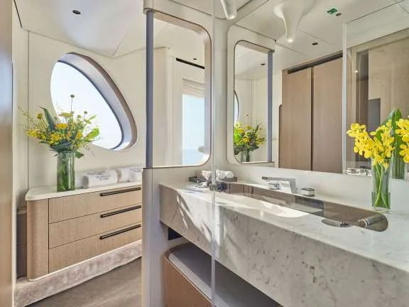 Image of ALADDIN SANE yacht #12