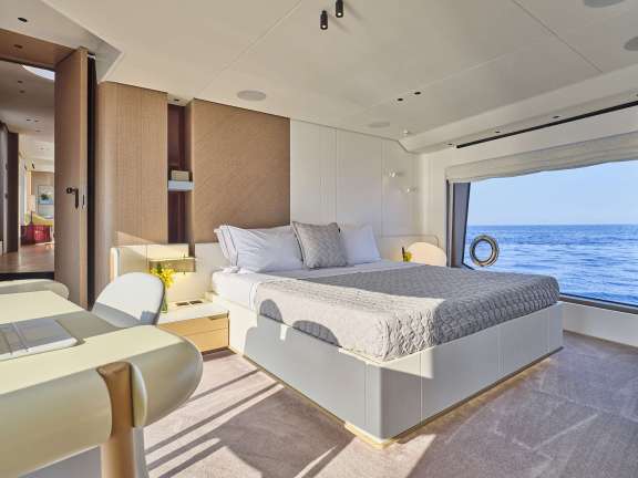 Image of ALADDIN SANE yacht #6
