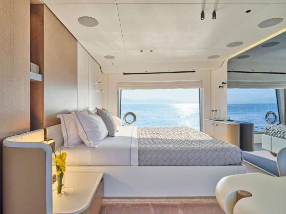 Image of ALADDIN SANE yacht #7